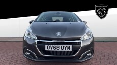 Peugeot 208 1.2 PureTech 82 Signature 5dr [Start Stop] Petrol Hatchback